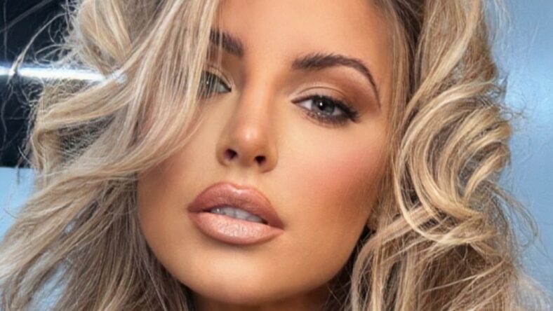 Ashley Alexiss Leaves Fans 'Speechless' In G-String