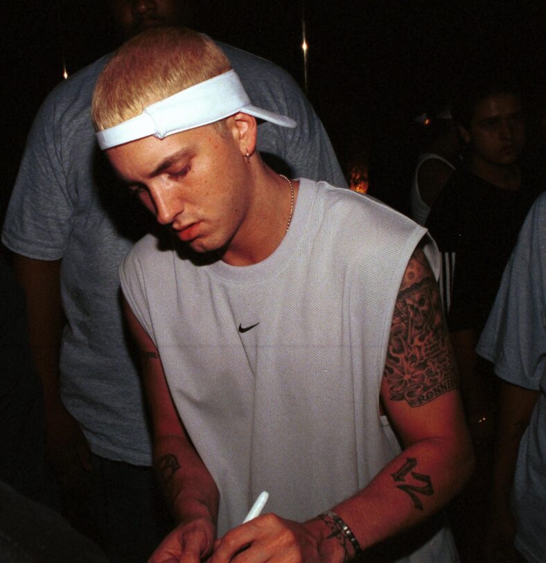 Eminem signing autograph