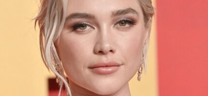 Florence Pugh close up