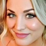 Kaley Cuoco close up