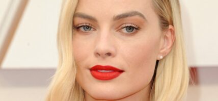 Margot Robbie close up
