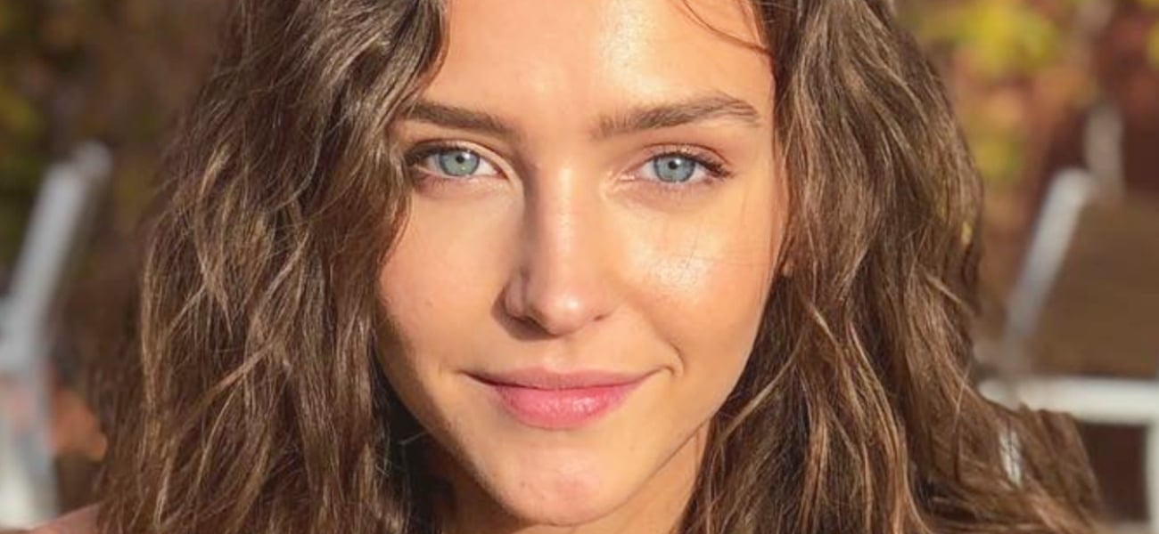 Rachel Cook’s Tight Tee ‘Looks Sprayed On’ In Braless Beach Photos