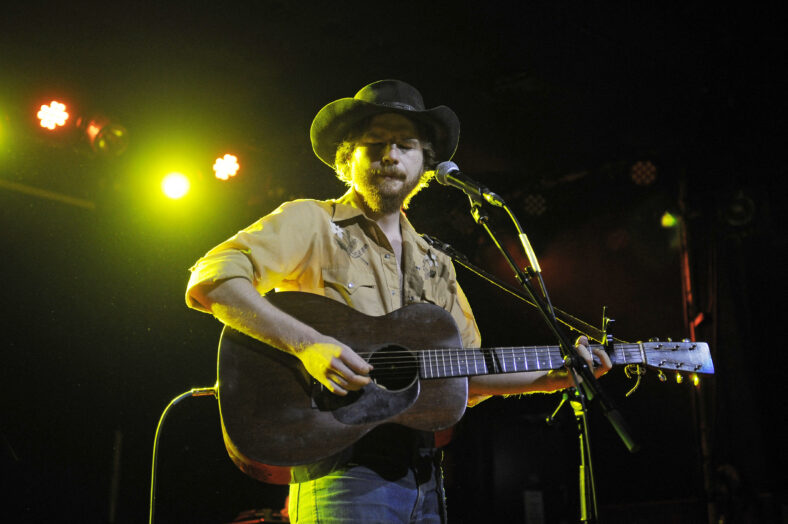 Colter Wall performing at Scala