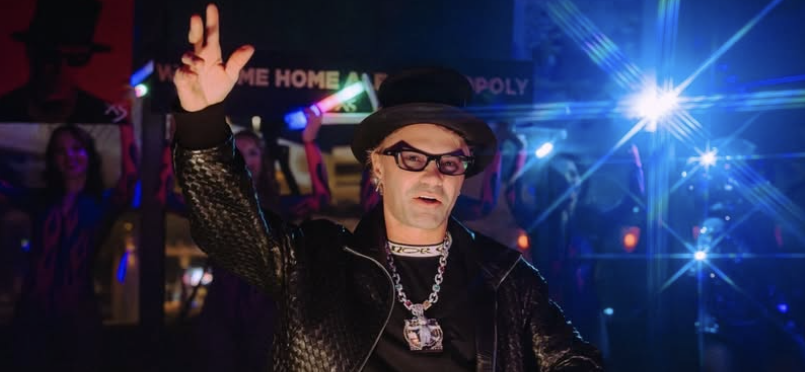 A residência de Alec Monopoly em Las Vegas confunde a linha entre arte e vida noturna