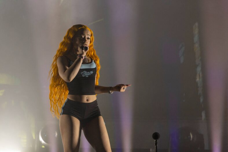 Ice Spice performing in Chicago