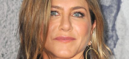 Jennifer Aniston close up