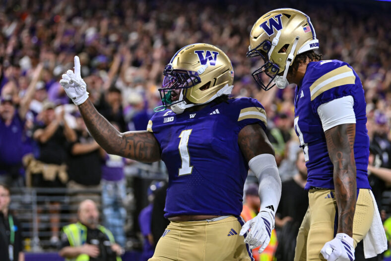 Jonah Coleman at UC Davis Aggies Vs Washington Huskies SEP 06