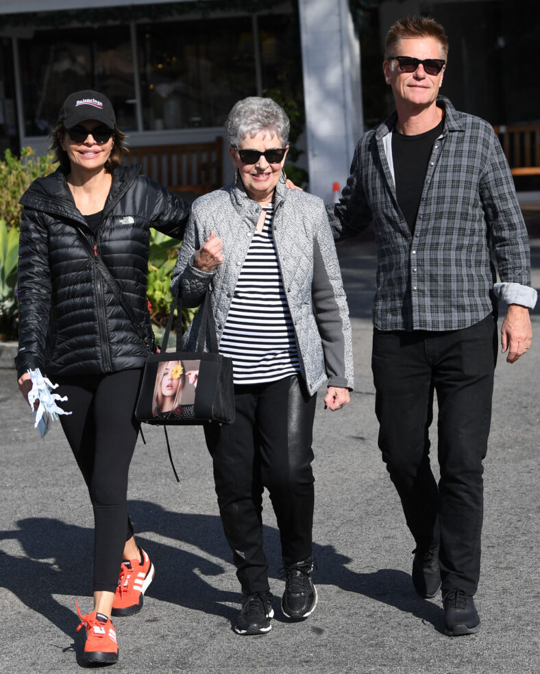 Amelia Hamlin, Delilah Hamlin take their grandmother Lois Rinna out to a pre-Christmas lunch with their mom Lisa Rinna, Dad Harry Hamlin