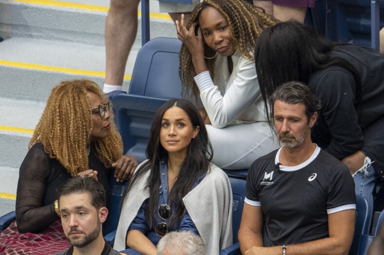 Meghan Markle and Vanessa Williams courtside