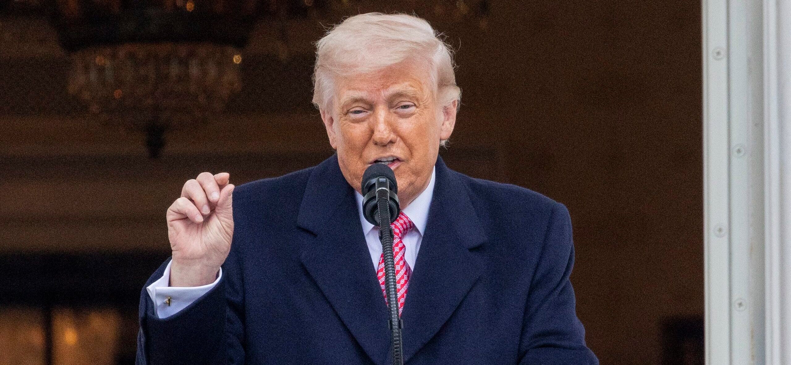 ‘SNL’ mira na ameaça iraniana da ‘Idade da Pedra’ de Donald Trump