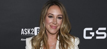 Haylie Duff posing on the red carpet.