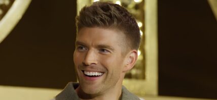 Kyle Cooke posing at BravoCon.