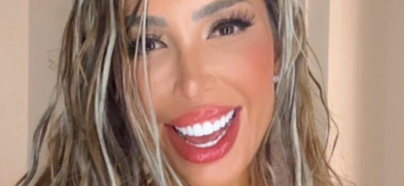 Farrah Abaraham ‘parece ridícula’ em biquíni de corda