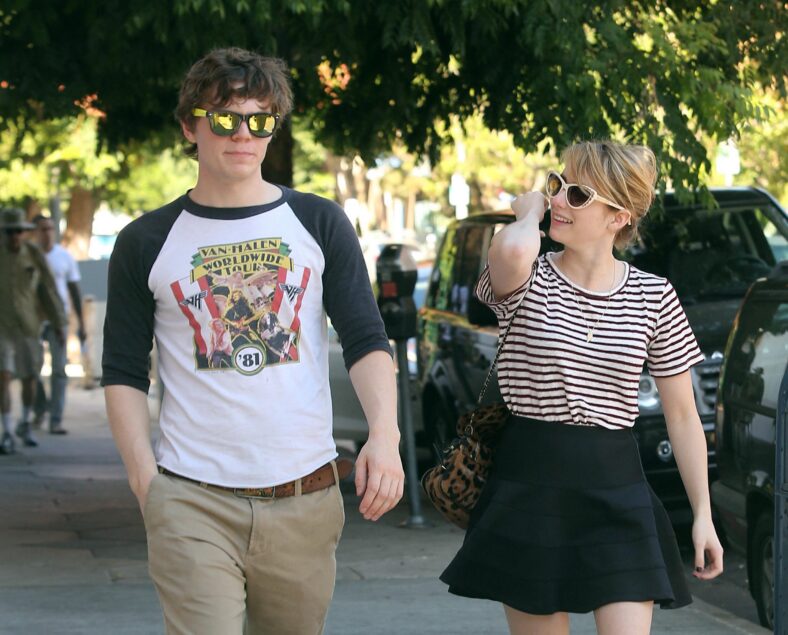 EMMA ROBERTS AND EVAN PETERS SHOPPING AT HOLLYWOOD TOYS AND COSTUMES
