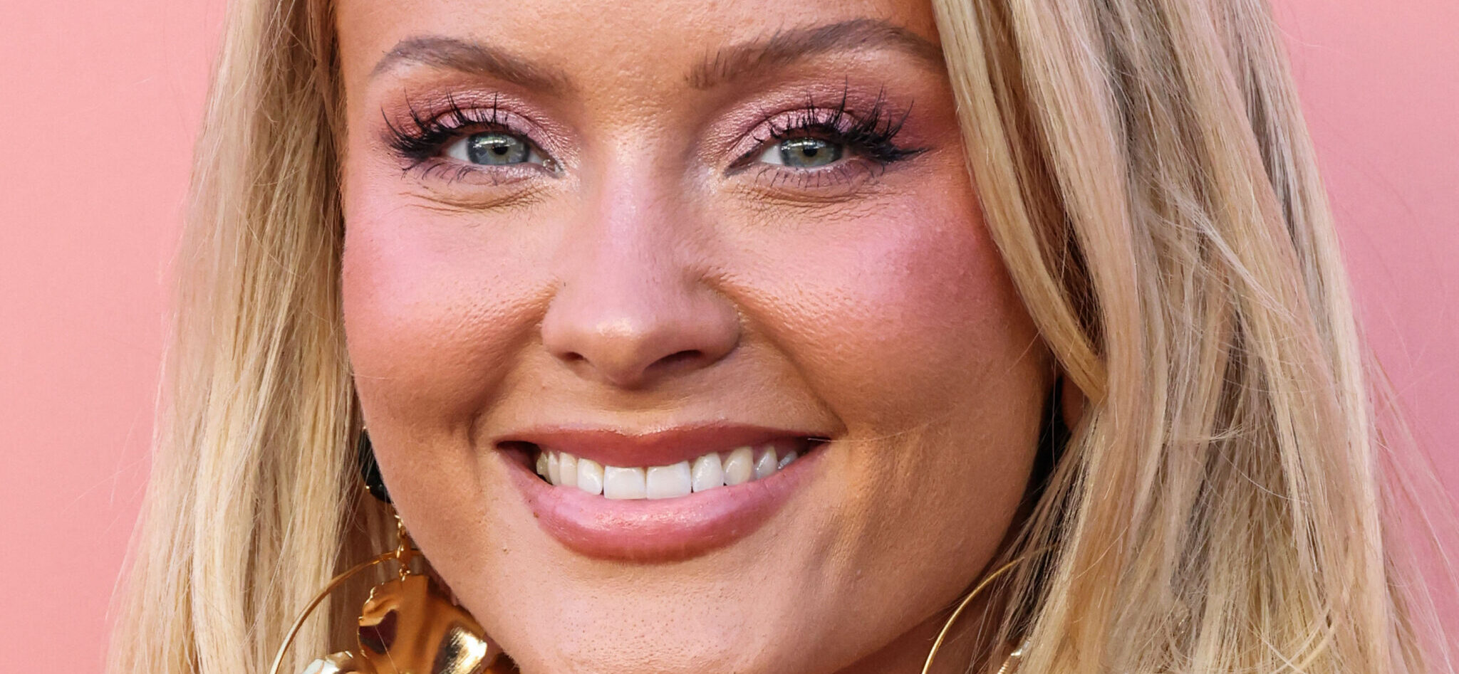 Zara Larsson leva os fãs ao frenesi com fotos sensuais do México