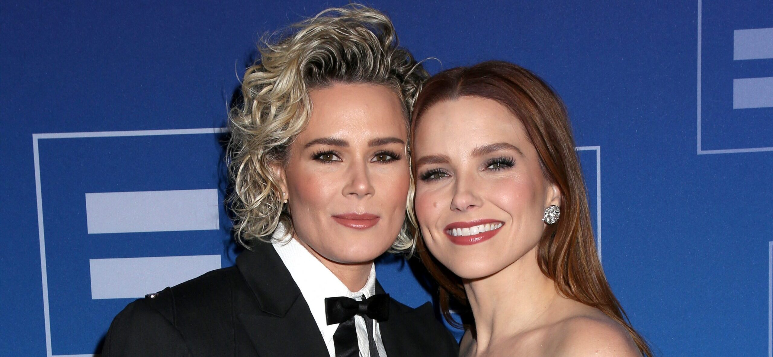 Ashlyn Harris aborda as reações ao romance de Sophia Bush