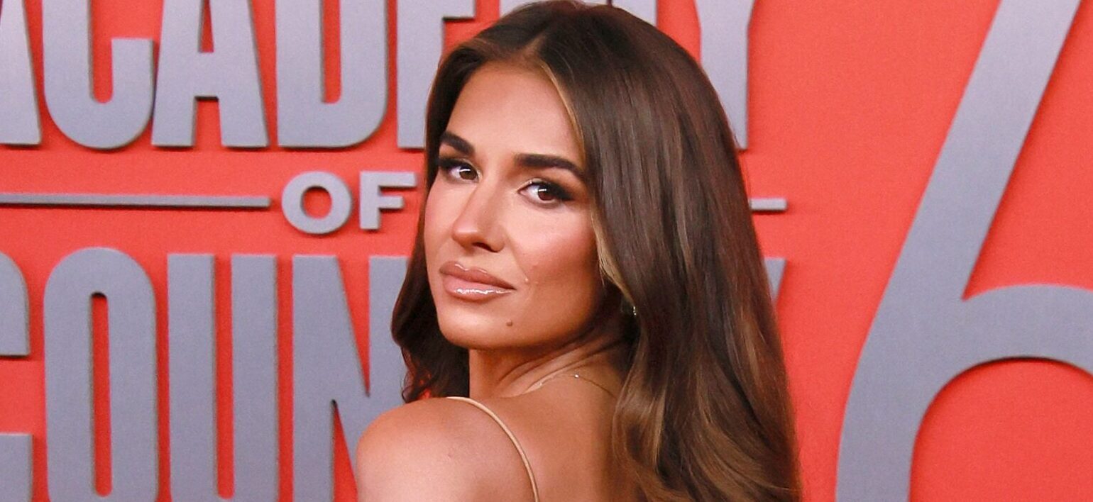 Jessie James Decker compartilha foto da transformação pós-parto