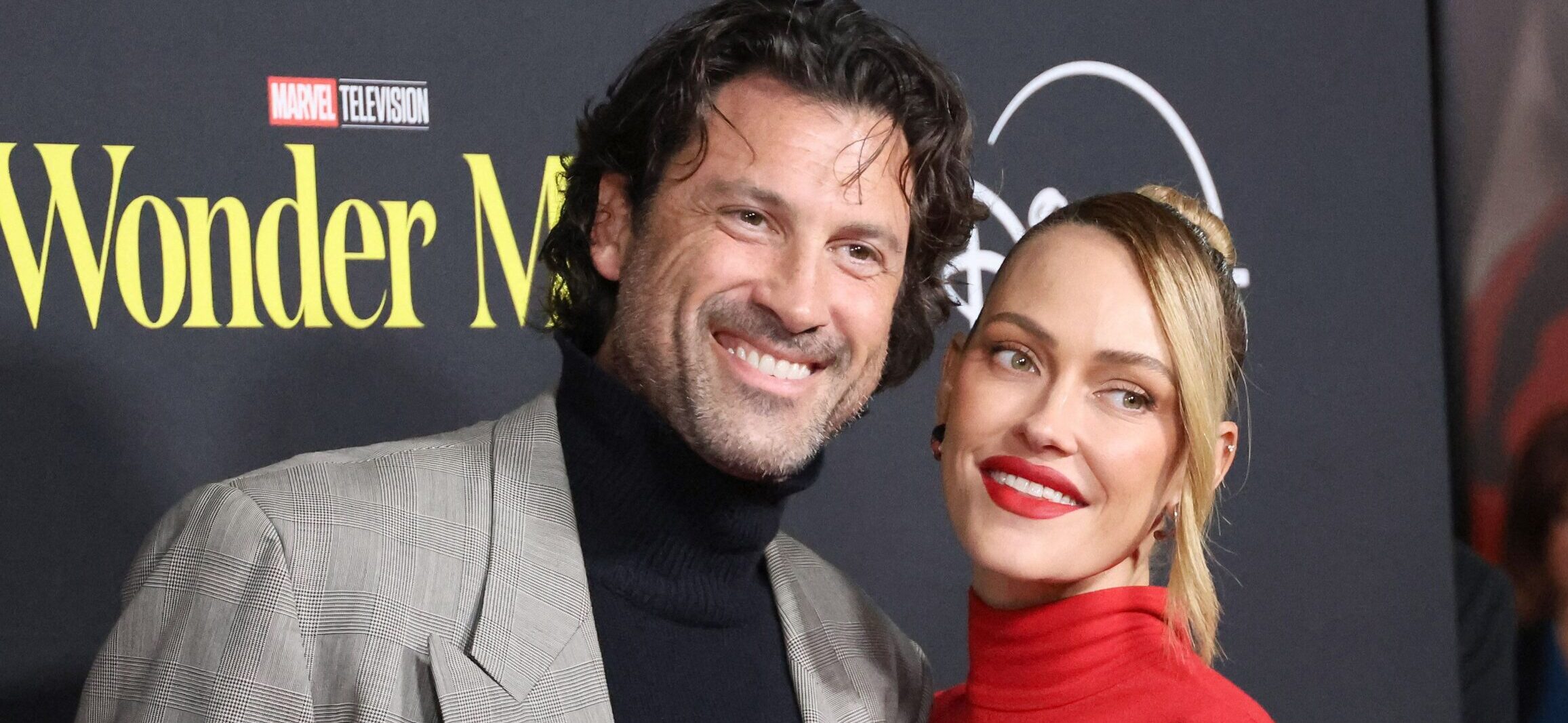Peta Murgatroyd e Maksim Chmerkovskiy comemoram saída de Los Angeles