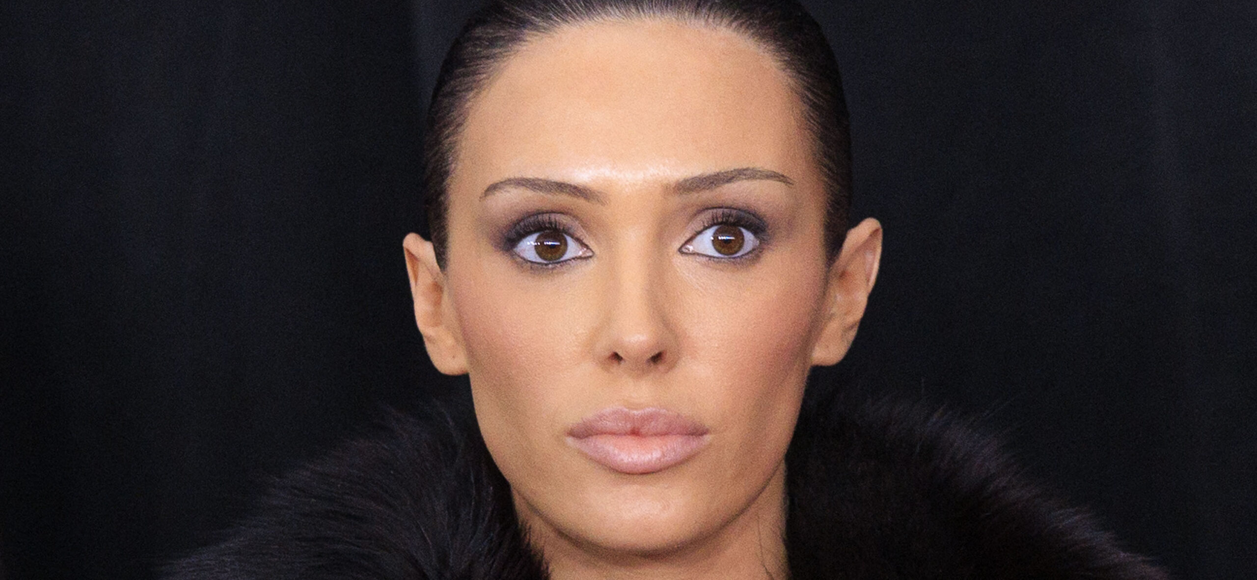A esposa de Kanye West, Bianca Censori, revela sua maquiagem surpreendente