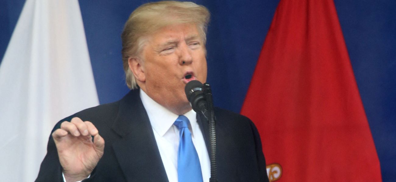 Donald Trump, palhaço por “adormecer” no jogo dos Knicks