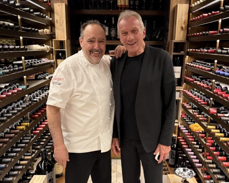 nfl-quarterback-legend-joe-montana-chef-barry-dakake-barrys-prime-las-vegas