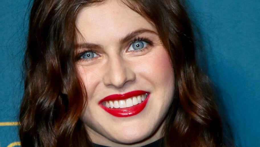 Alexandra Daddario In Nude Hawaii Bikini ‘Mistaken For Being Naked’