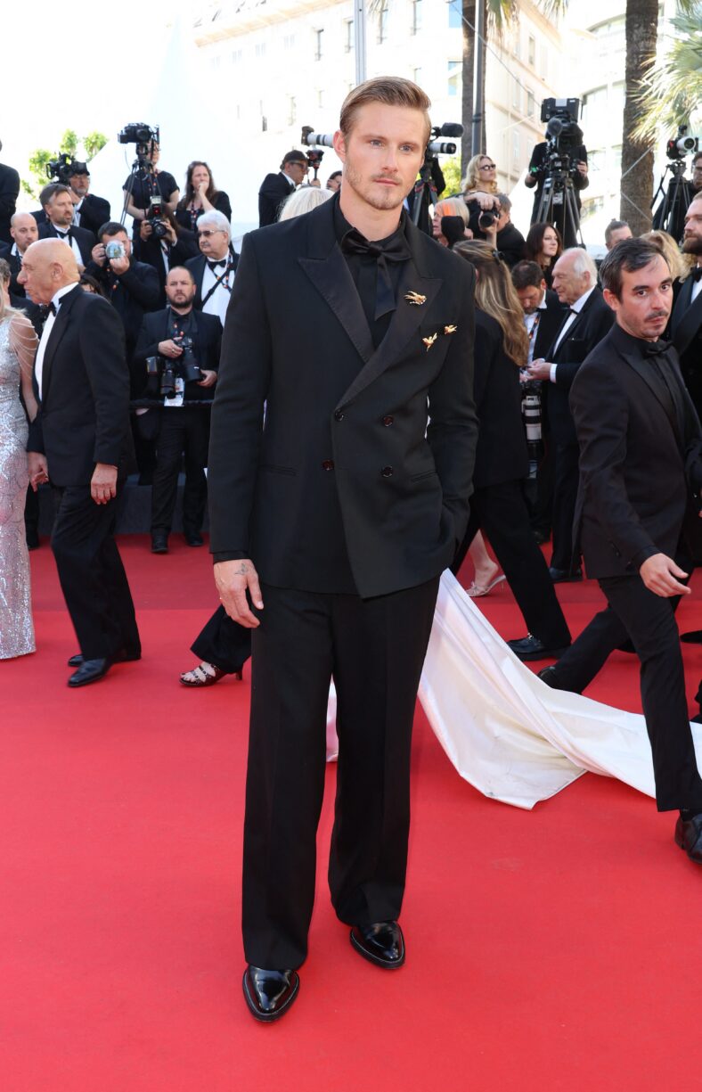 Alexander Ludwig posing