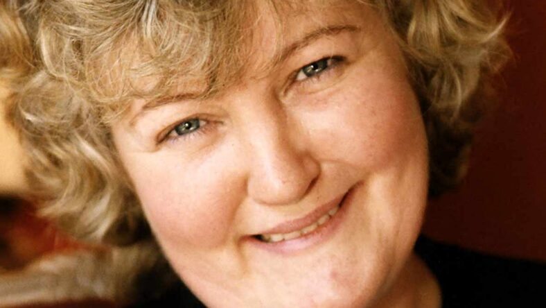 Brenda Fricker, Beloved ‘Home Alone 2’ Pigeon Lady, Dies At 81
