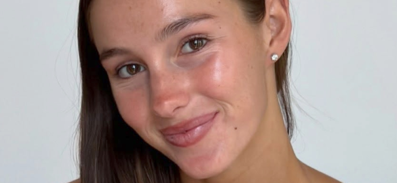 Ella Alexandra Shows How Getting Changed On Beach ‘Not The Best Idea’