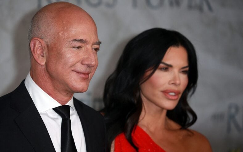 Jeff Bezos and Lauren Sanchez at Lord of the Rings - The Rings of Power world premiere 2022