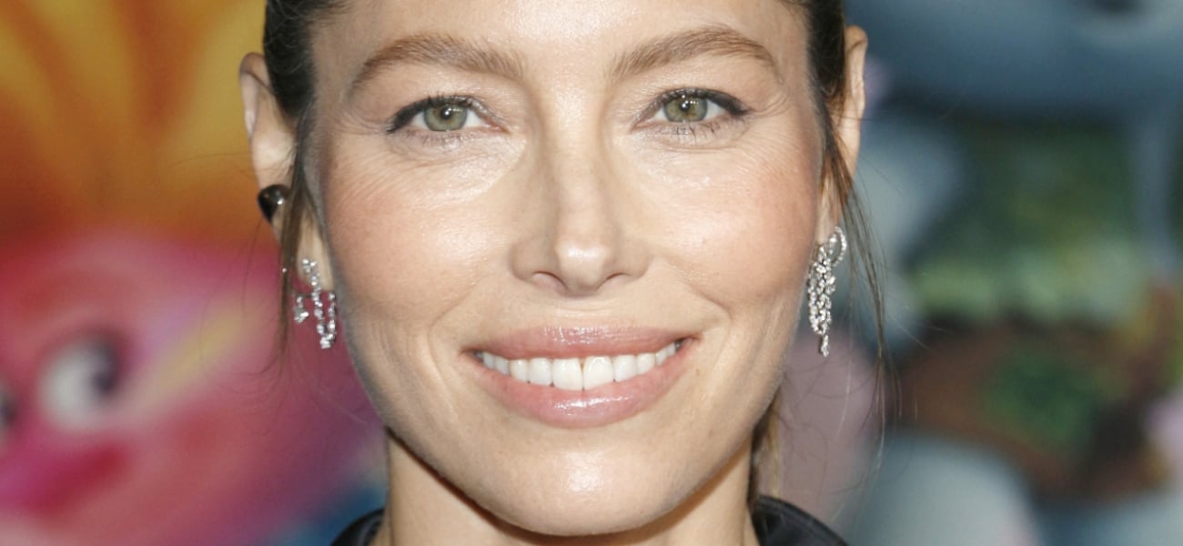 Jessica Biel In Soaking Wet Bikini Highlights ‘Incredible Figure’ That’s A ’10’