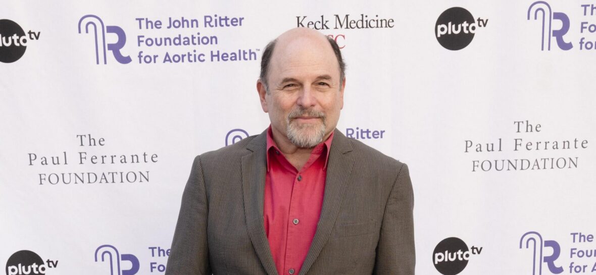 Jason alexander on the red carpet