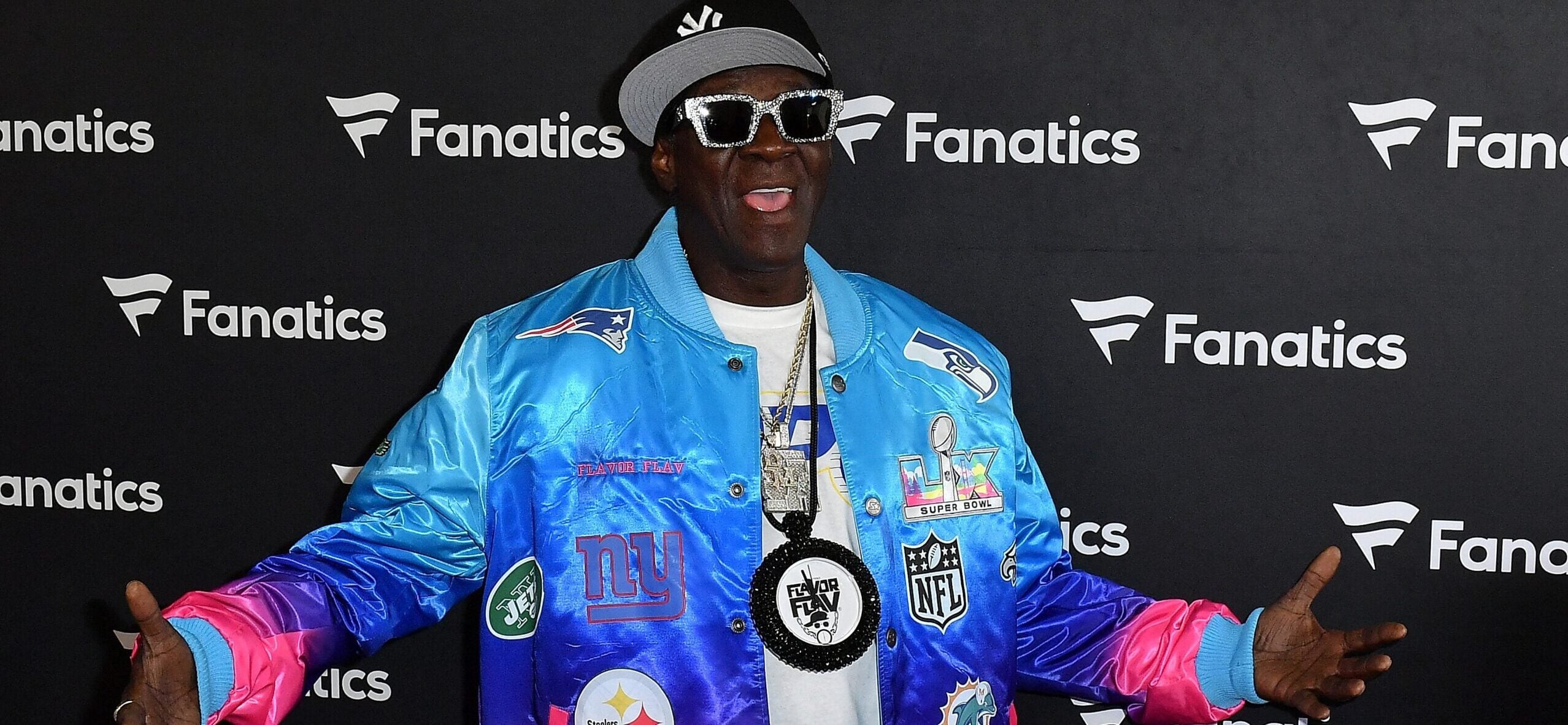 O fim de semana SHE do Flavor Flav dominará Las Vegas esta semana