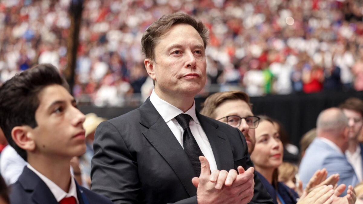 Cards Against Humanity Unveils Plans For Brutal Elon Musk Monument