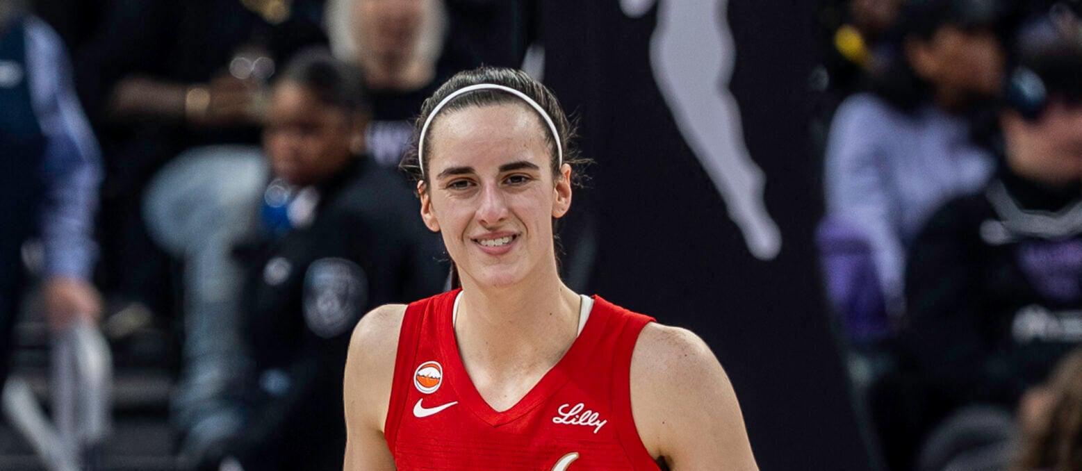 Caitlin Clark Called ‘Steph Curry But With A Michael Jordan Mindset’