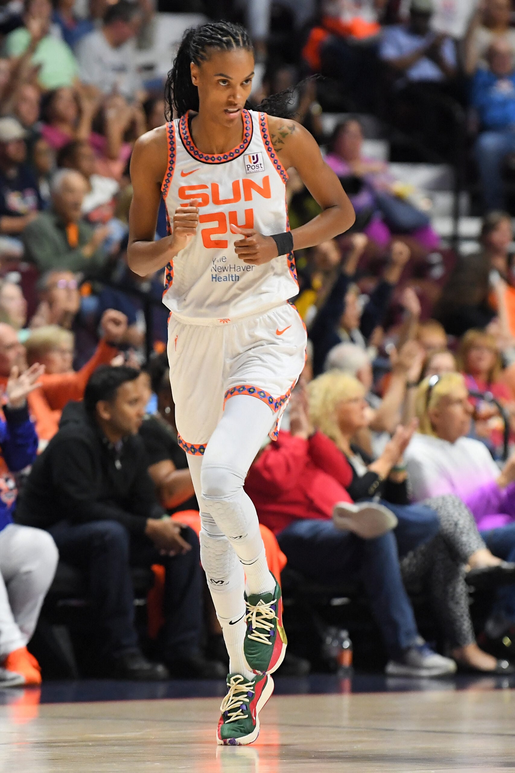 Atlanta Dream Signs 2x Champion DeWanna Bonner Ahead Of WNBA Playoffs