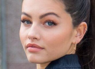Thylane Blondeau Stuns Outdoors In Multicolor Bikini 1 Arrivals at the Miu Miu show as part of the Paris Fashion Week MEGA624014 020 scaled e1788626344330
