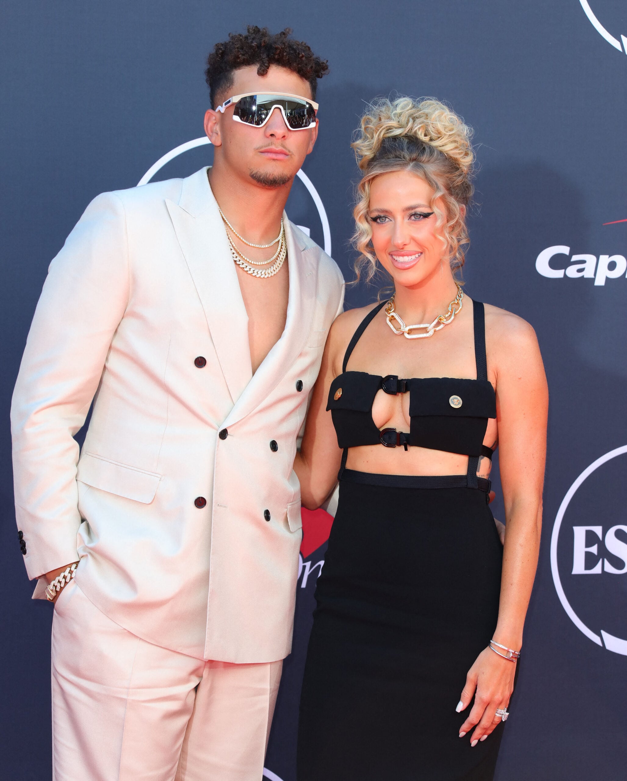 Patrick Mahomes’ Wife Apologizes For Not Holding Back In Another Chiefs’ Victory