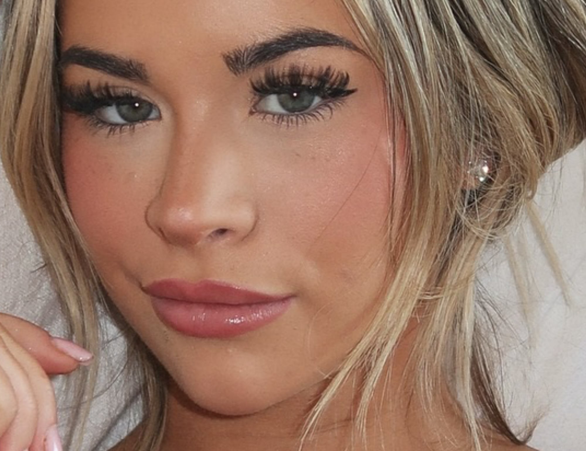 Emily Elizabeth Flaunting ‘Cake’ In Cheeky White Bikini Told She’s ‘Perfection’