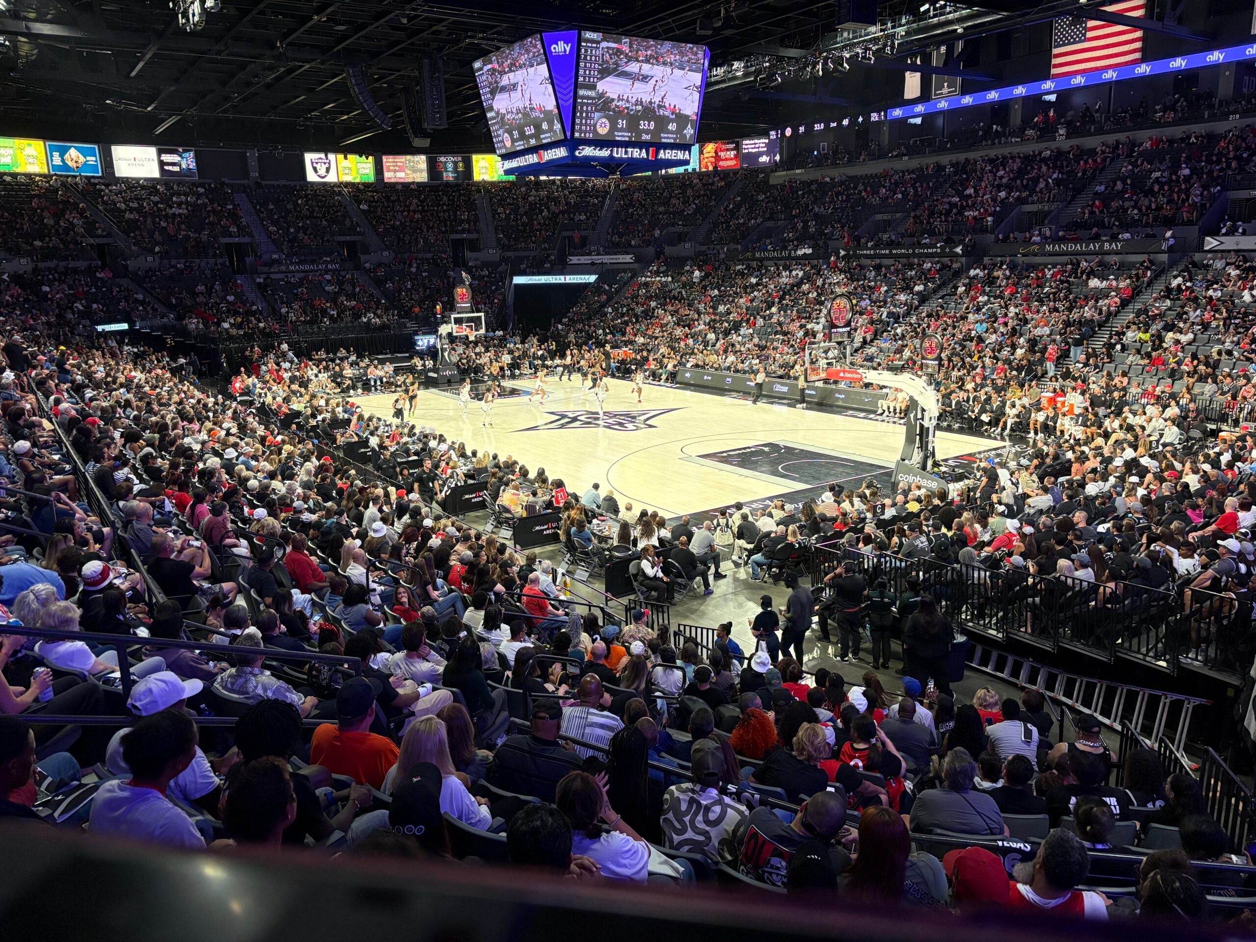 Las Vegas Aces Celebrate Fans During Regular Season Home Finale 1 IMG 7438 scaled