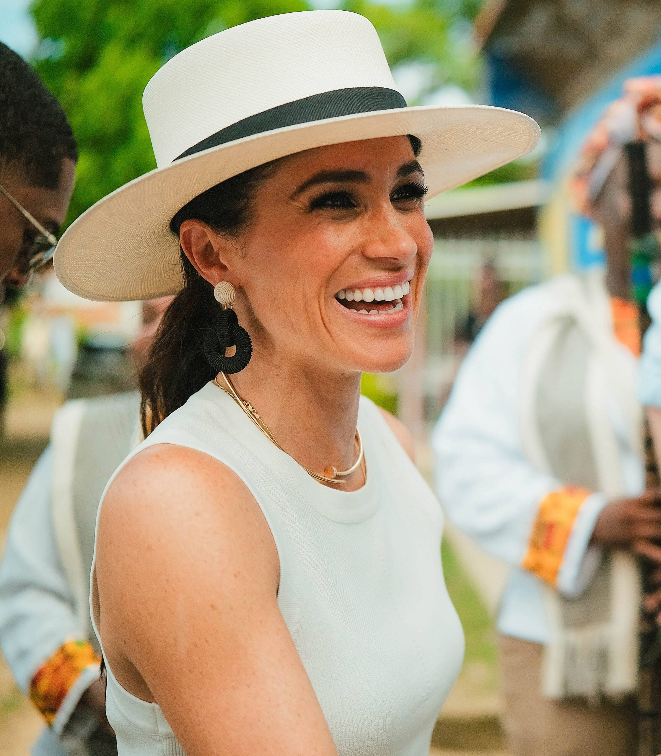 Meghan Markle Accessorises with Princess Diana’s Gold Cartier Tank Watch During Her Trip to Colombia
