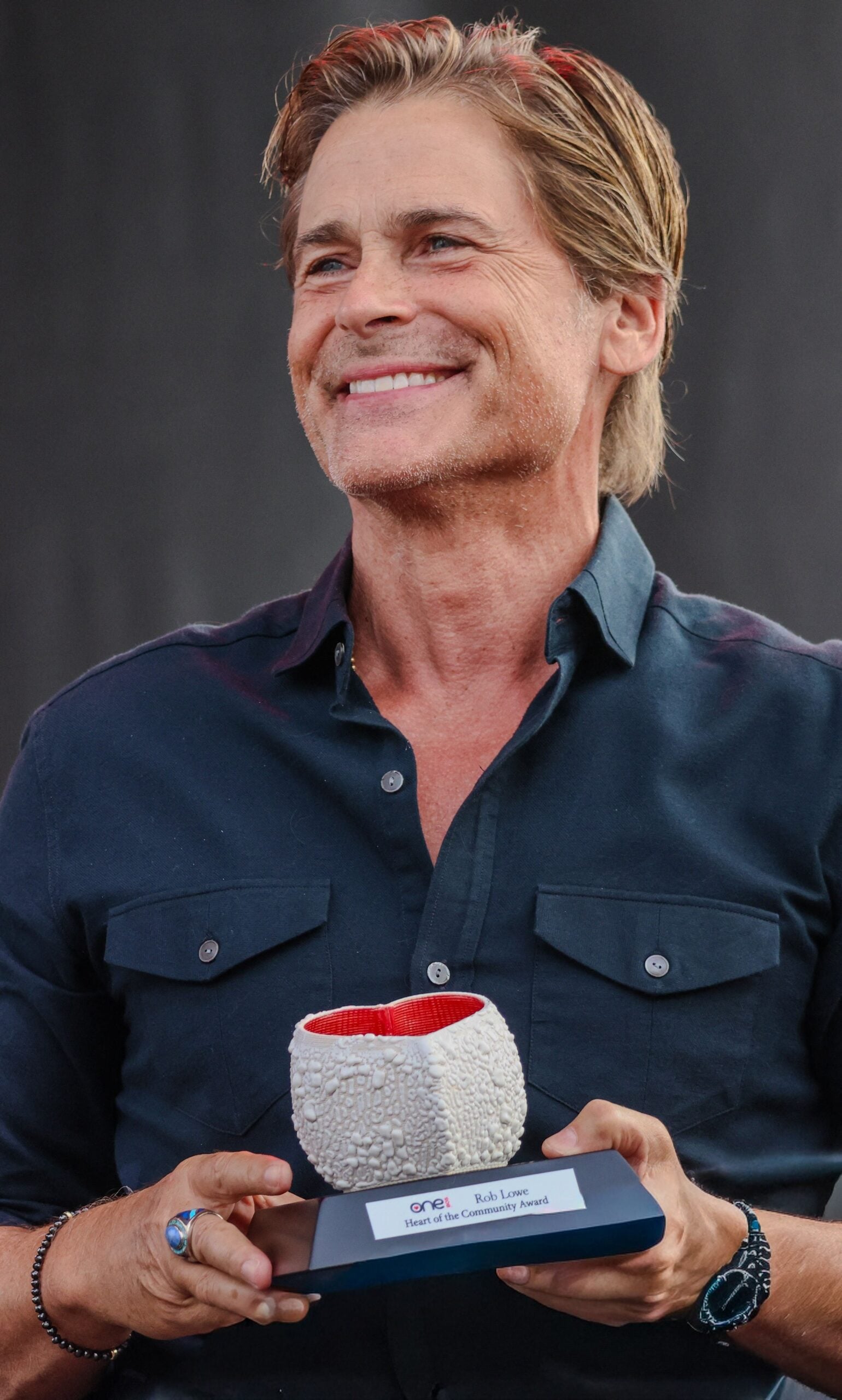 Rob Lowe Trolled Over Giant Tuna Snap, Sparks Brutal AI Accusations
