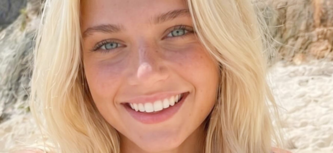 Sophie Lindholm Showing Her Banana In Skimpy Bikini Offers A ‘Bite’