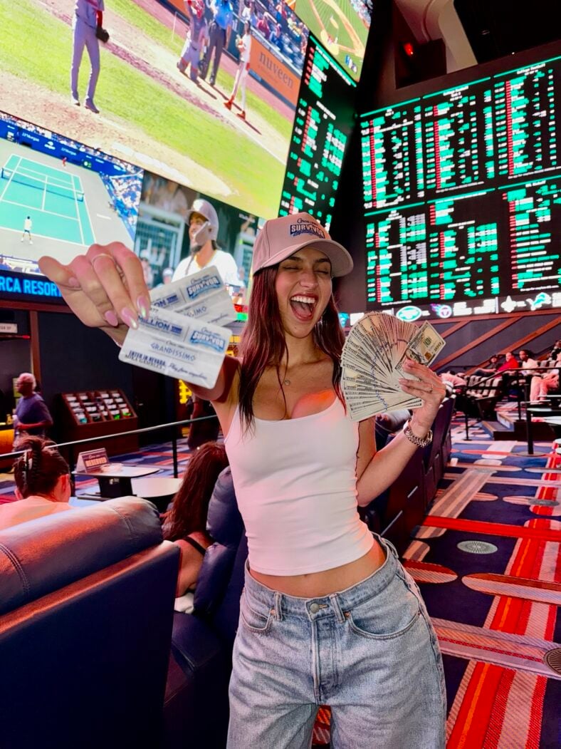 famous-influencer-model-mika-lafuente-circa-sports-las-vegas