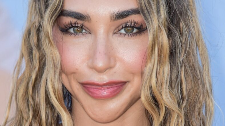 Chantel Jeffries Shows Off Her ‘Coconuts’ In Multicolor String Bikini