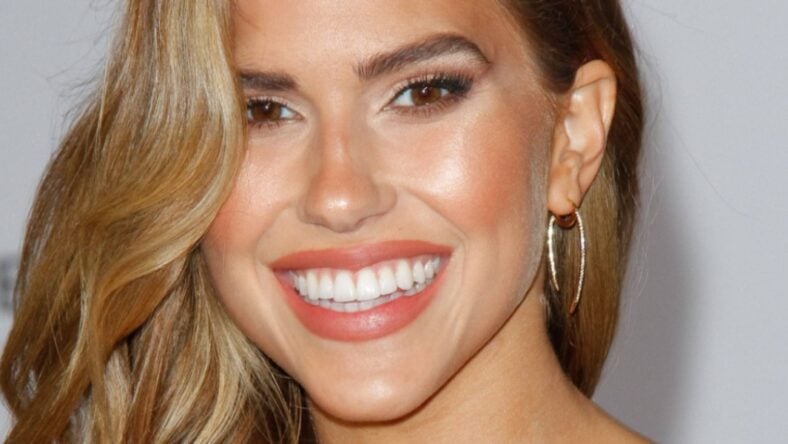 Kara Del Toro Eating Donut In Plunging Bikini Highlights ‘Insane’ Body