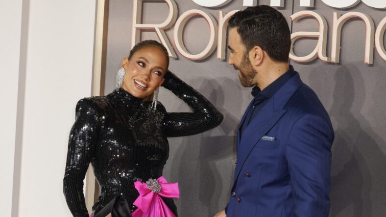 Jennifer Lopez And Brett Goldstein Reportedly Dating After Party Exit