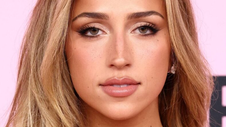 Tate McRae In Busty Red Lingerie For Victoria’s Secret Debut Told ‘She Ate’