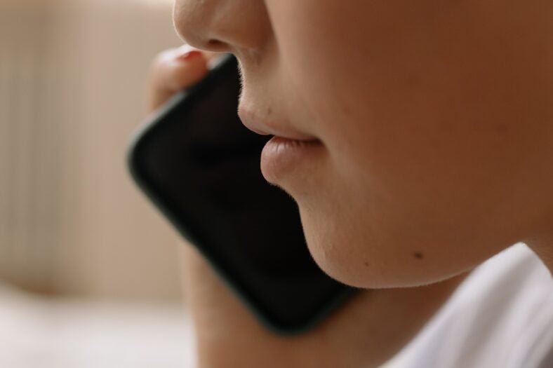 A lady receiving a phone call