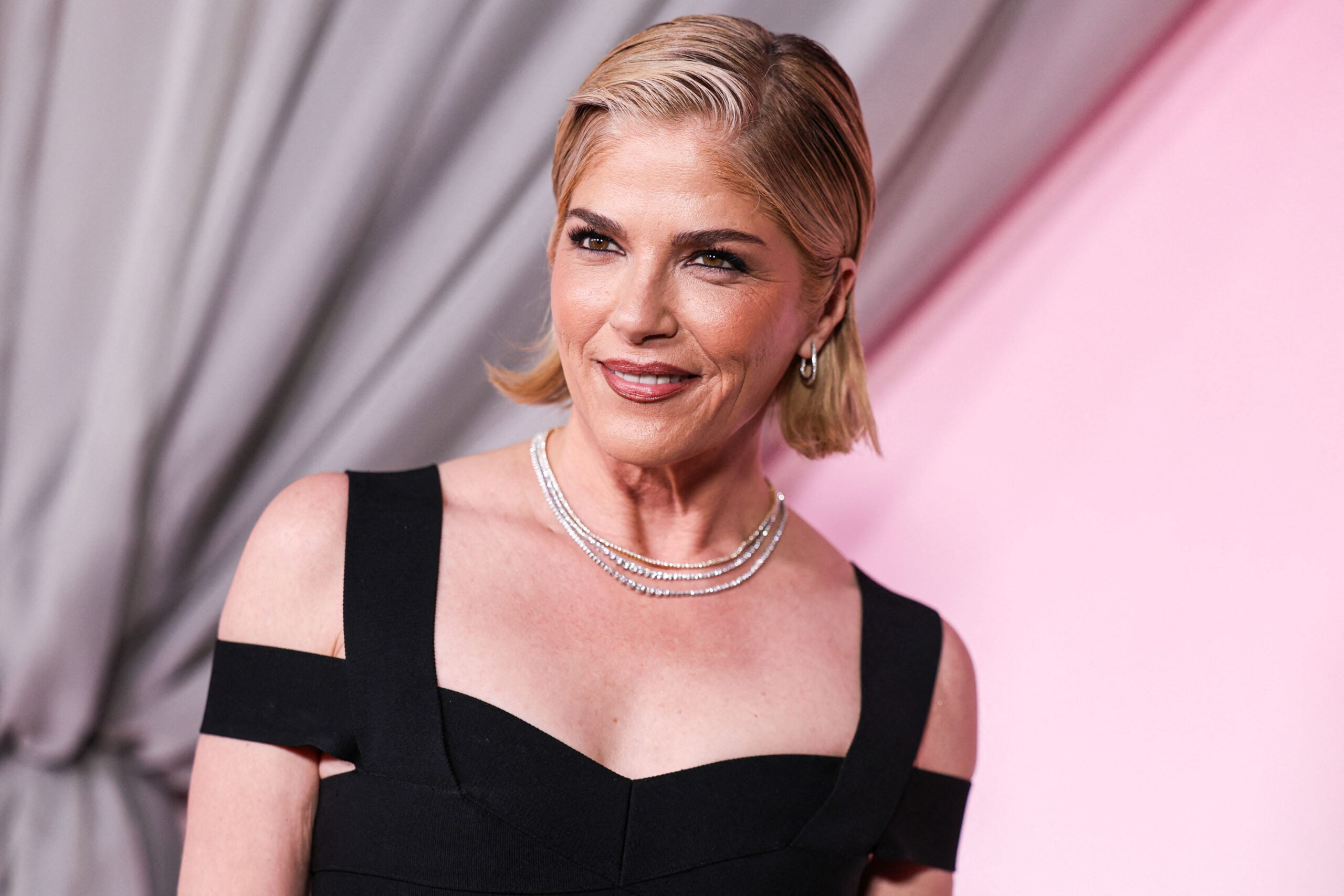 Selma Blair Told ‘Just Don’t Fly’ After Delta Airlines Chaos As ‘This Is Not Her 1st Time’